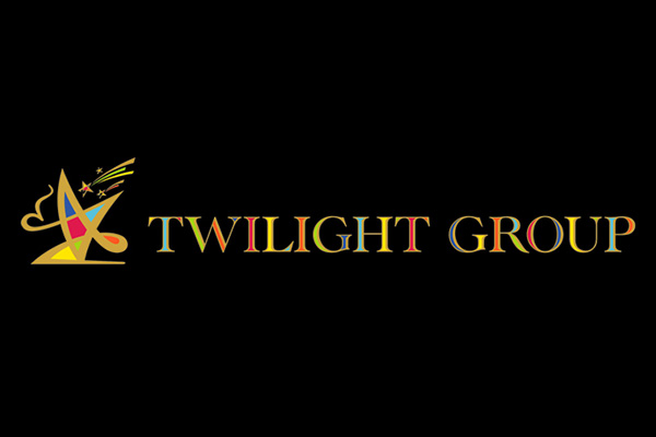Twilight GROUPigCCgO[vj̃S摜